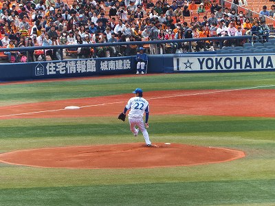 開幕ローテーションを狙う、先発の高崎健太郎投手