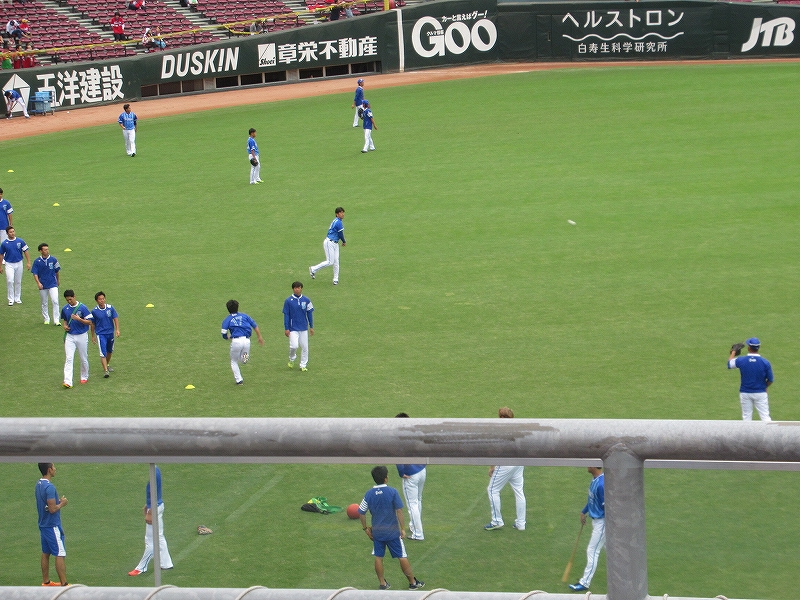 横浜DeNACS試合前の練習風景：マツダスタジアム