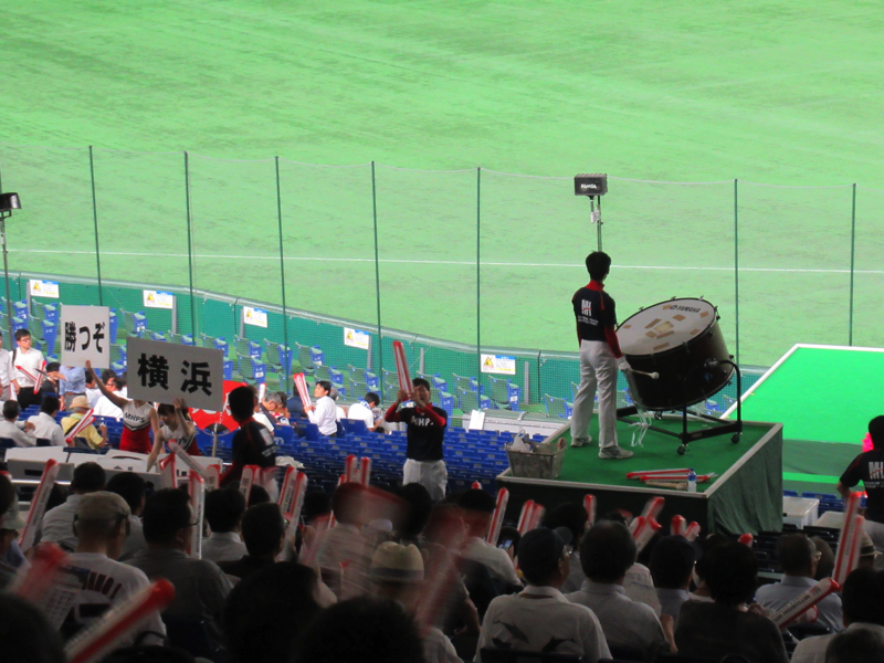 横浜市・試合前の応援練習：都市対抗野球・東京ドーム