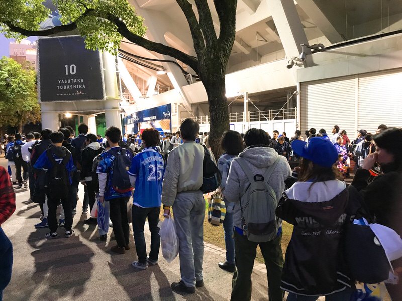 外野入場にすごい人！！2017年横浜スタジアム日本シリーズ第３戦