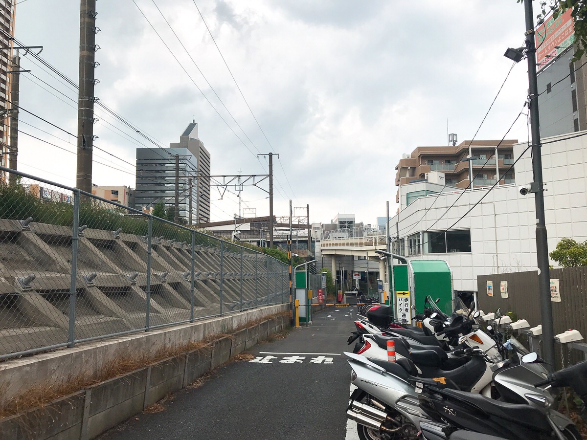 東戸塚駅・大型中型バイクも停めれるおすすめ駐輪場・様子